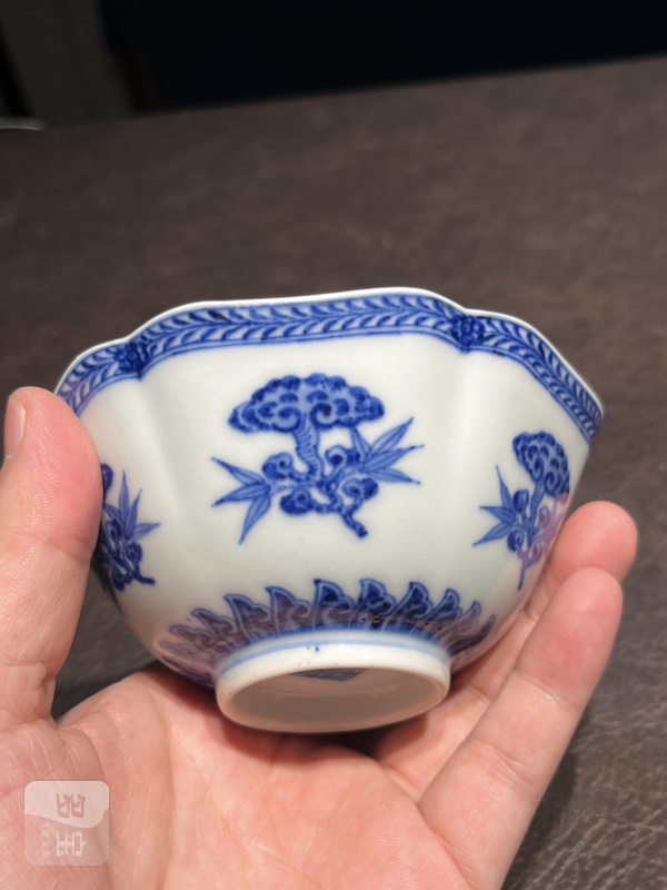 清乾隆 青花灵芝纹碗 - 图12